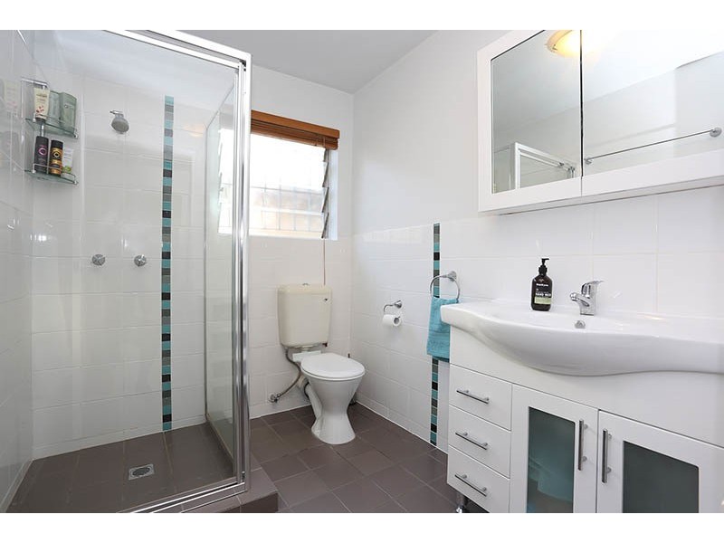 1 /12 Olive Street, Nundah QLD 4012