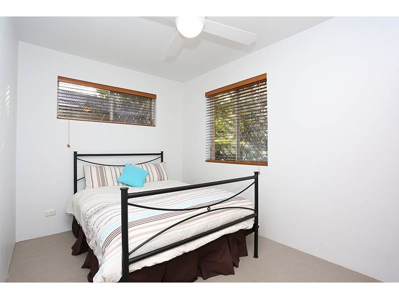 1 /12 Olive Street, Nundah QLD 4012