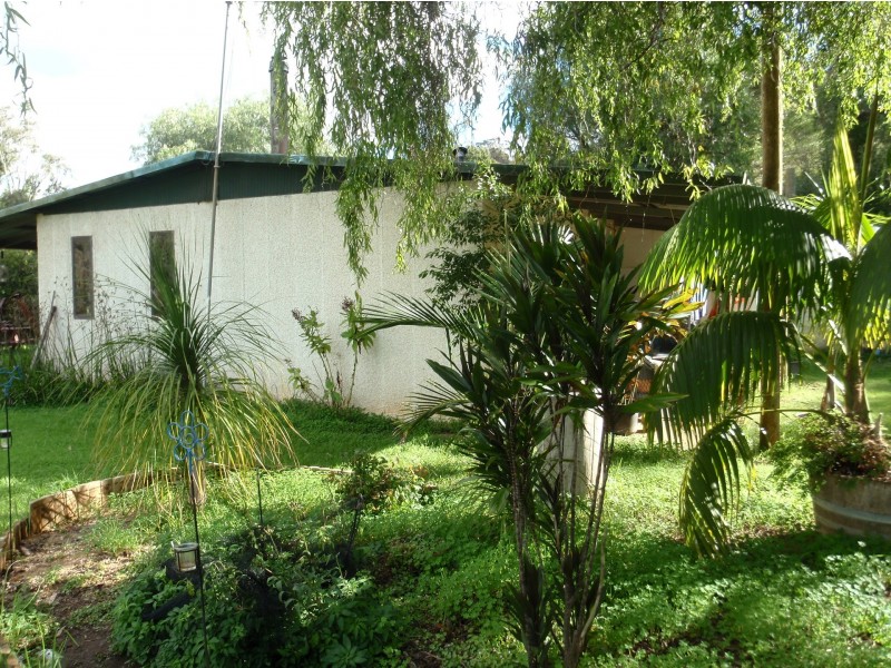 19 West Blackwood Terrace, Bridgetown WA 6255