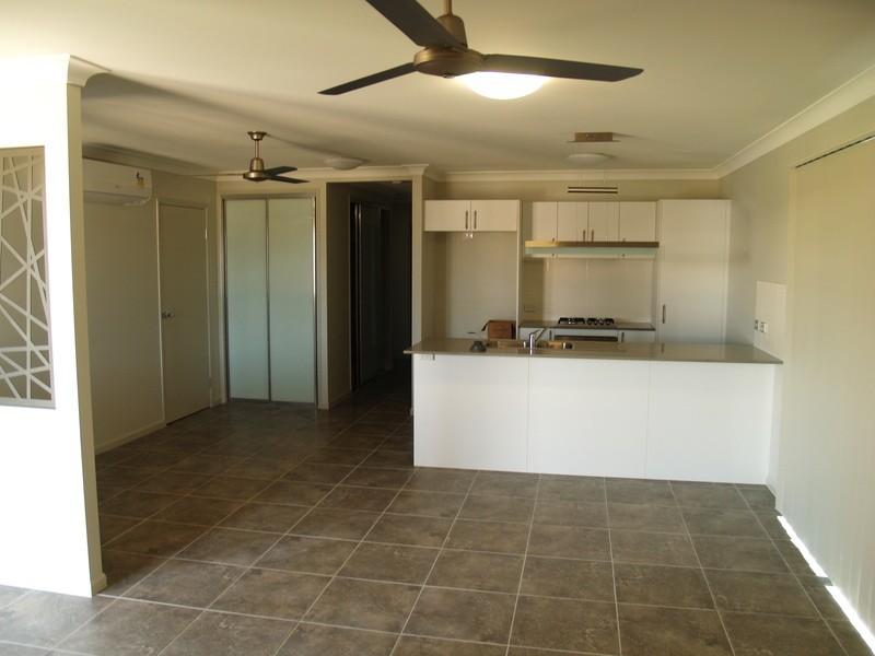 8 Aldrin Street, Burdell QLD 4818