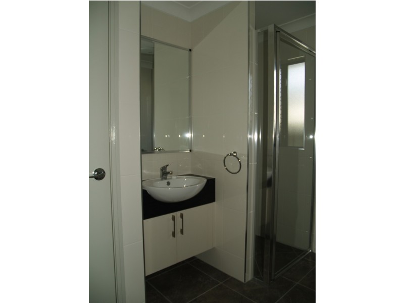 8 Aldrin Street, Burdell QLD 4818