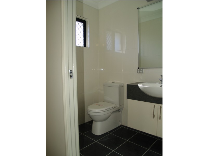 8 Aldrin Street, Burdell QLD 4818