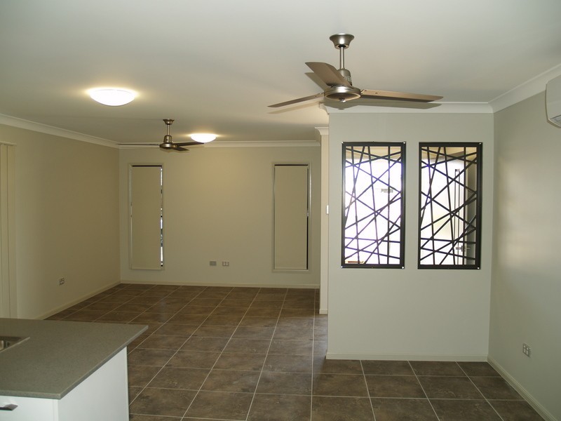 8 Aldrin Street, Burdell QLD 4818