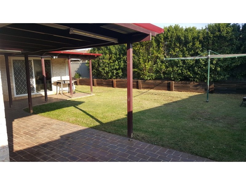 17 Marcellus Place, Rosemeadow NSW 2560