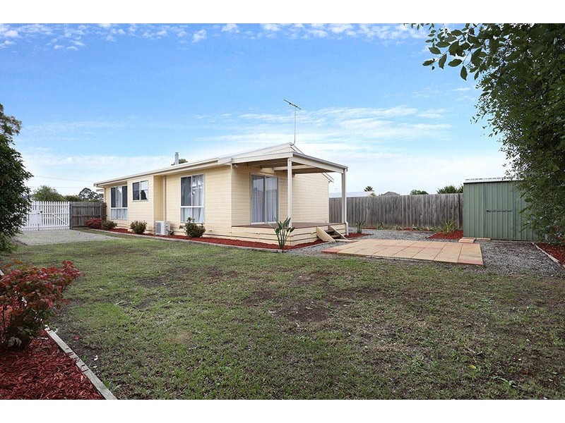 6 Irving Road, Cowes VIC 3922