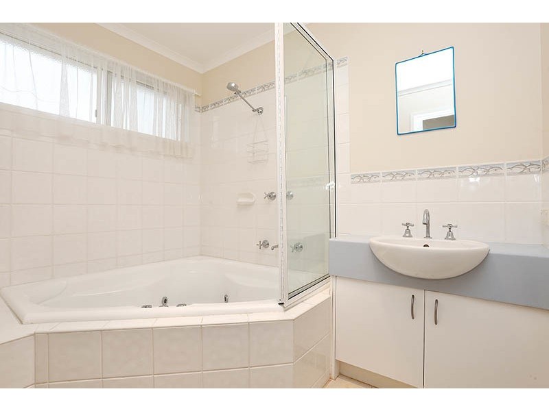6 Irving Road, Cowes VIC 3922