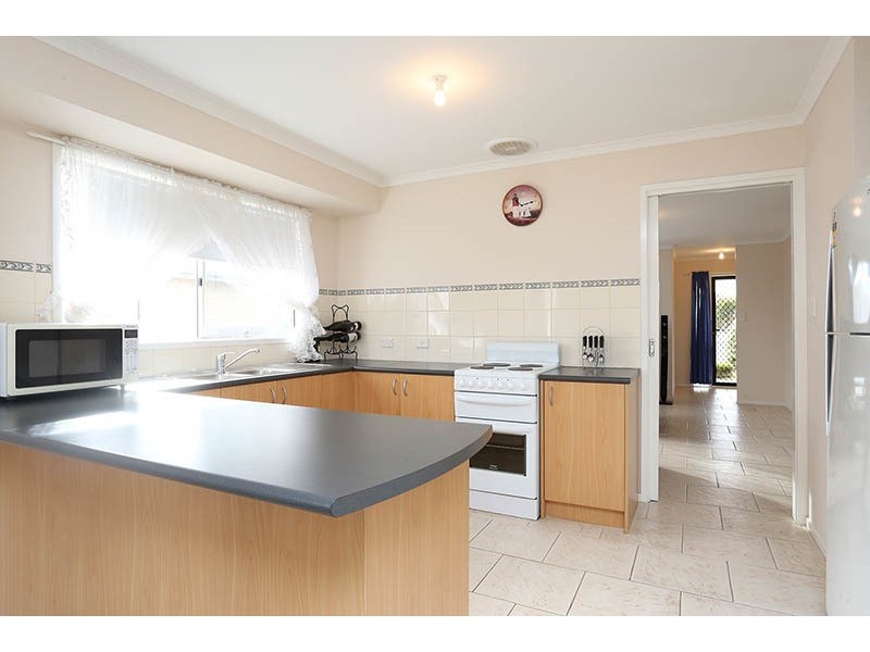 6 Irving Road, Cowes VIC 3922