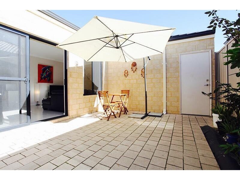 4/10 Cartmell Way, Balga WA 6061