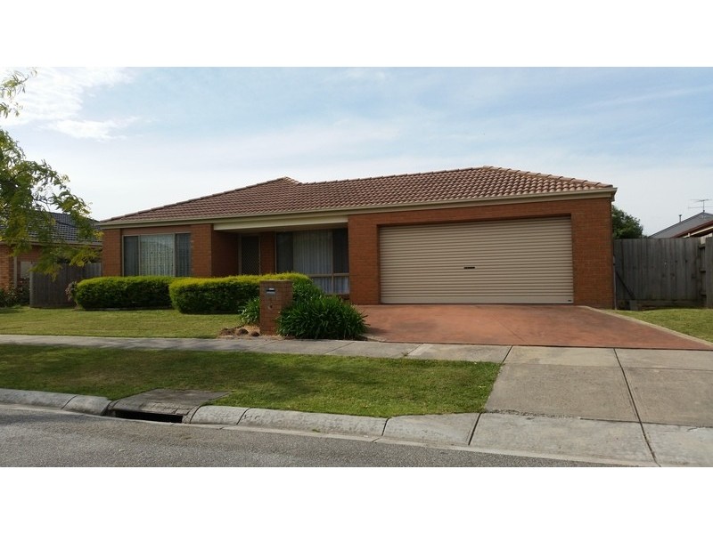 5 Mason Mews, Pakenham VIC 3810