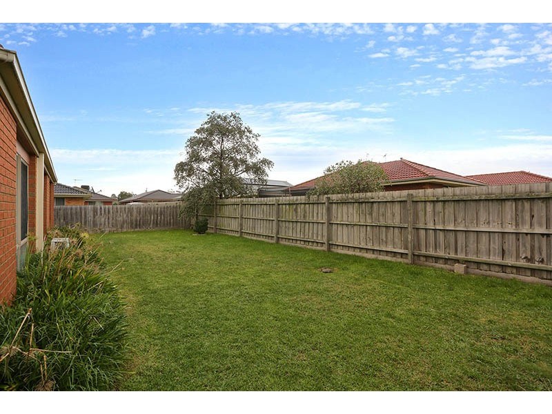 5 Mason Mews, Pakenham VIC 3810