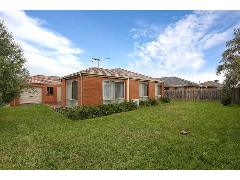 5 Mason Mews, Pakenham VIC 3810