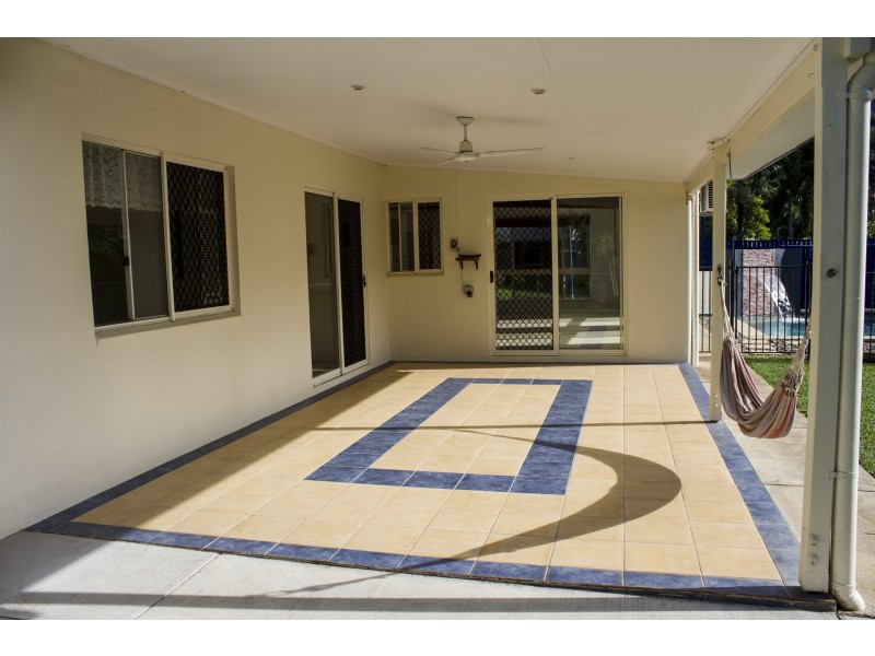 5 Royce Street, Redlynch QLD 4870