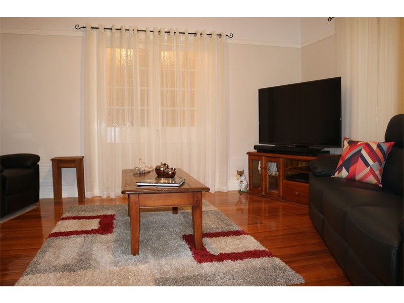17 Barnett Avenue, New Norfolk TAS 7140