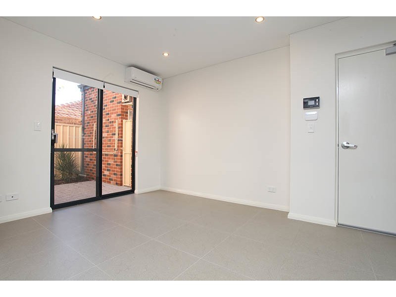 Unit 4/55 Constance St, Nollamara WA 6061