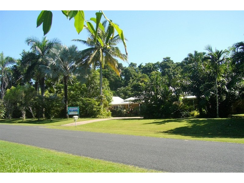 13 Spurwood Close, Wongaling Beach QLD 4852