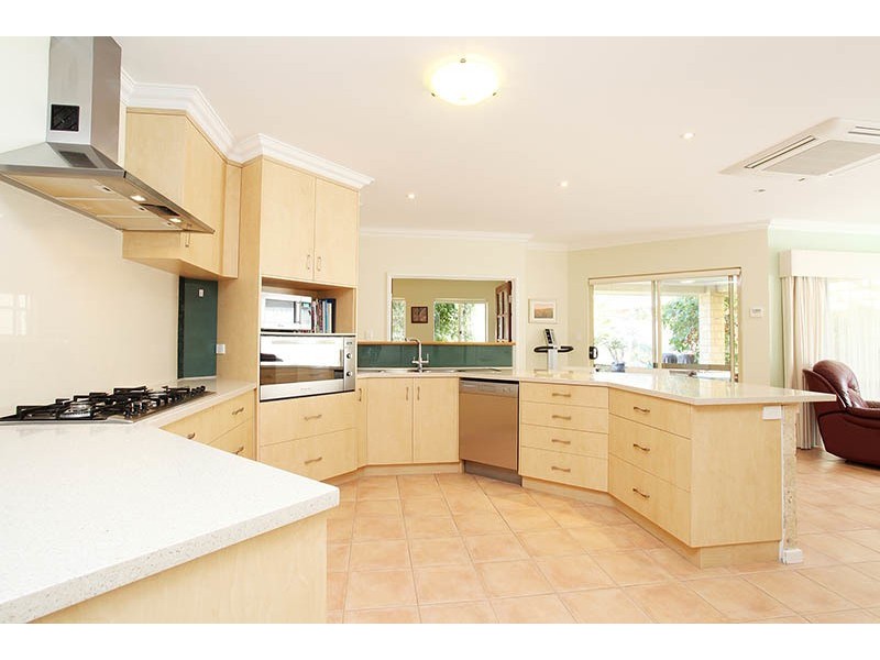 7 Seagull Drive, Broadwater WA 6280