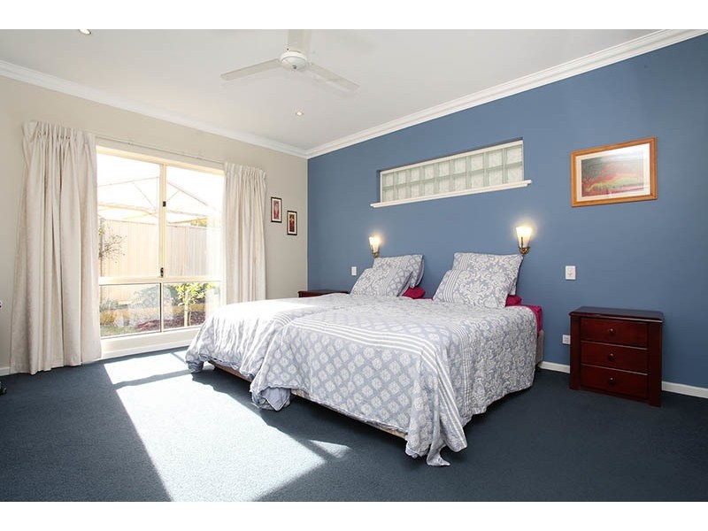 7 Seagull Drive, Broadwater WA 6280