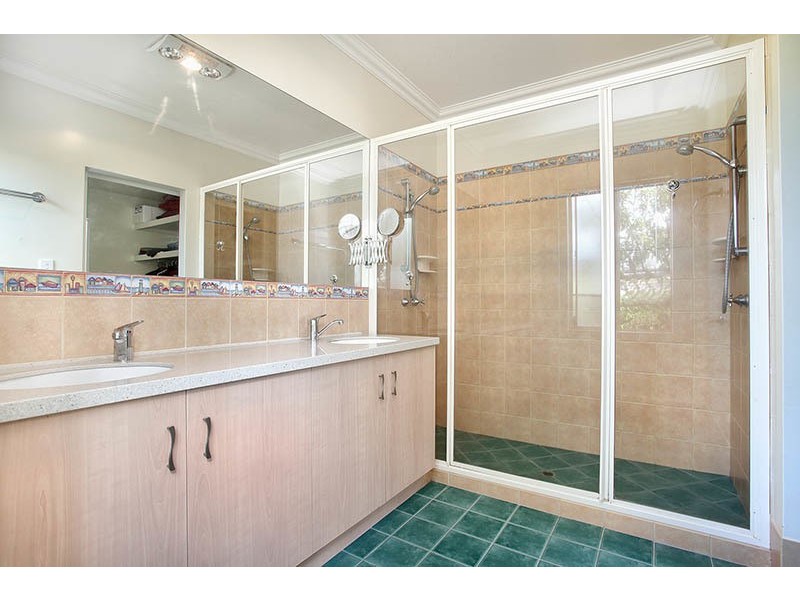 7 Seagull Drive, Broadwater WA 6280