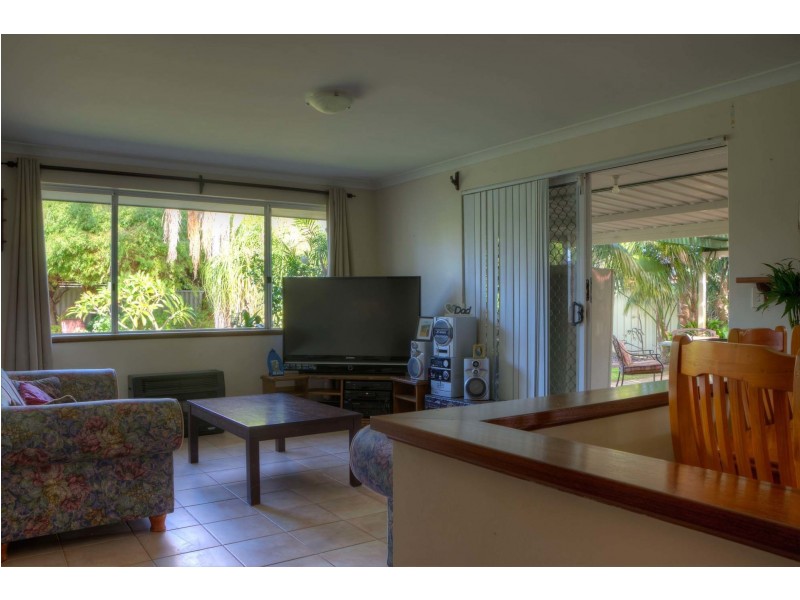 27 Chelmsford Avenue, Port Kennedy WA 6172