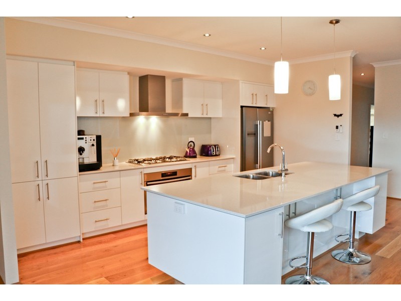 12 Olinda Street, Harrisdale WA 6112