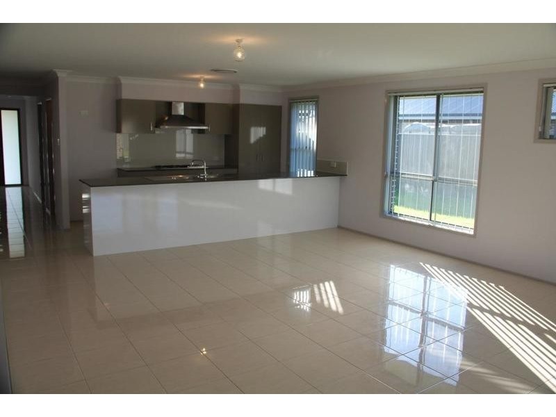 14 Osprey Road, South Nowra NSW 2541