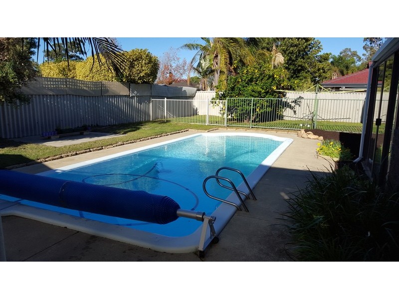 12  Maple Place, Maddington WA 6109
