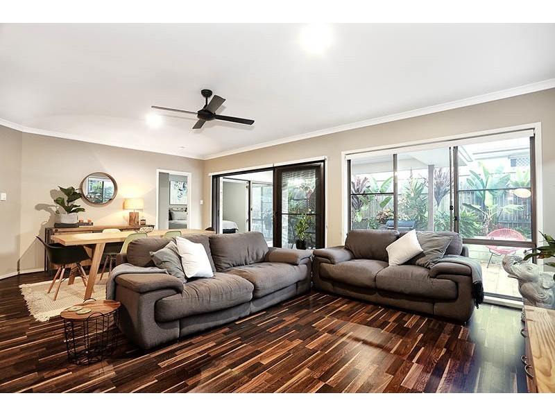 10 Oakover Avenue, Ormeau Hills QLD 4208