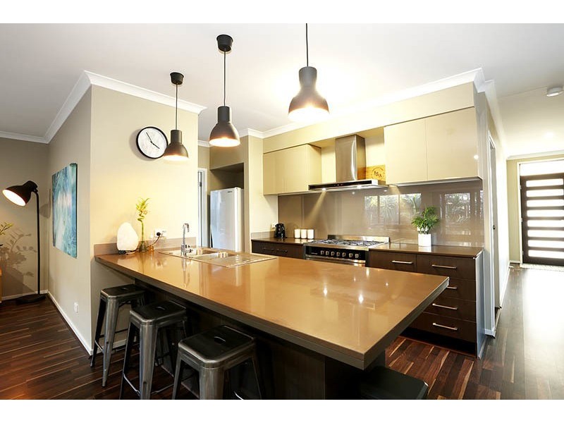 10 Oakover Avenue, Ormeau Hills QLD 4208