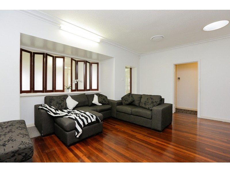 605/A Canning Highway, Alfred Cove WA 6154