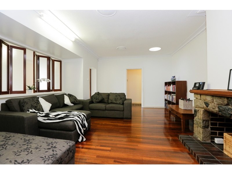 605/A Canning Highway, Alfred Cove WA 6154