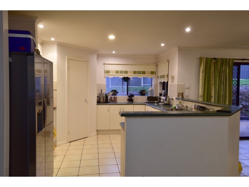 14 Clover Court, Romsey VIC 3434