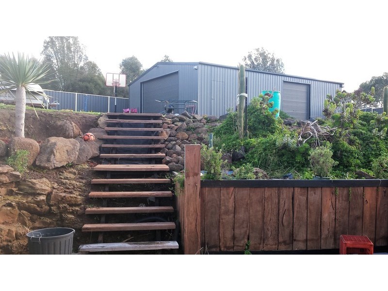 14 Clover Court, Romsey VIC 3434