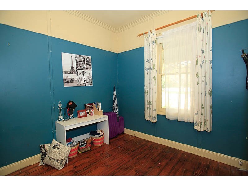 102 Mackay Street, Rochester VIC 3561