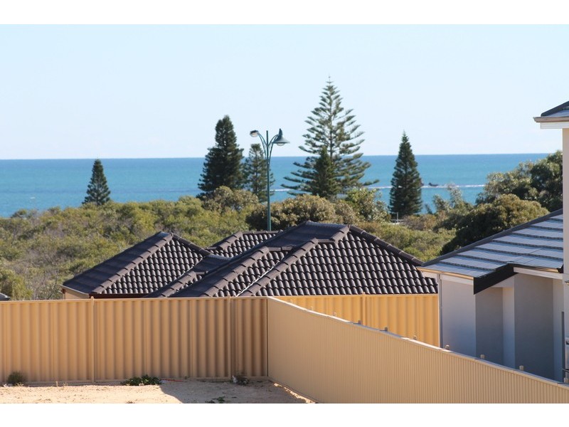 57 Blackpool Promenade, Iluka WA 6028