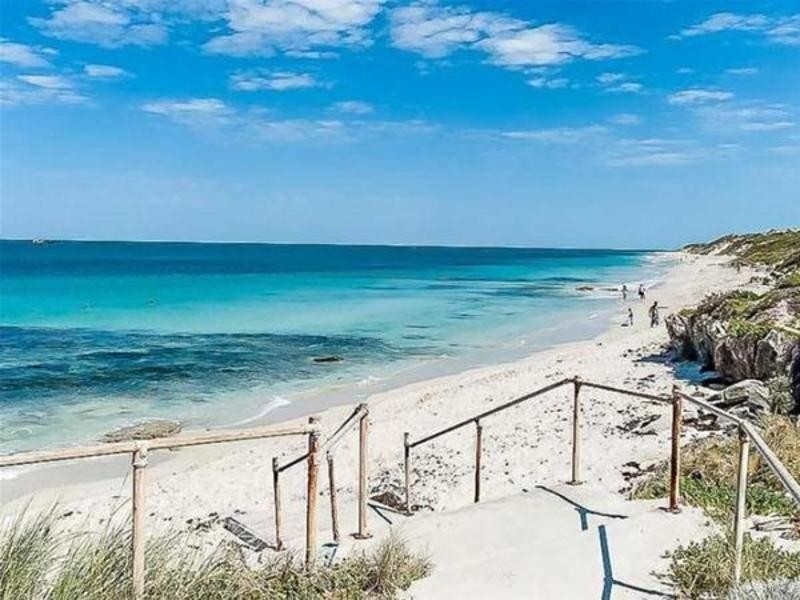 57 Blackpool Promenade, Iluka WA 6028