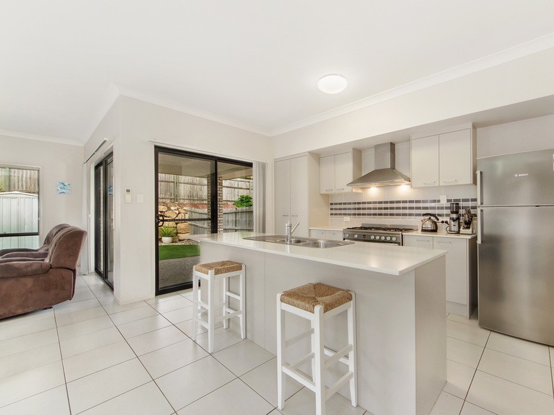 45 Sears Parade, North Lakes QLD 4509