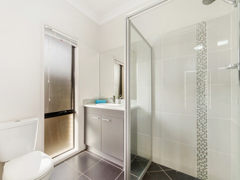 45 Sears Parade, North Lakes QLD 4509