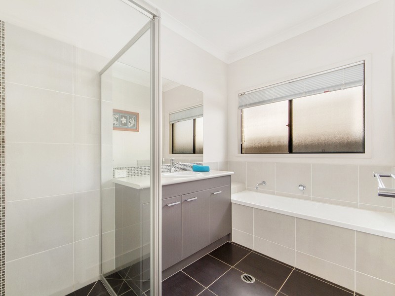 45 Sears Parade, North Lakes QLD 4509