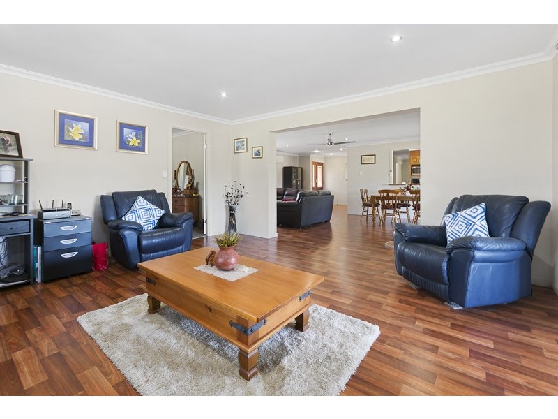 90 Lyndon Way, Karalee QLD 4306