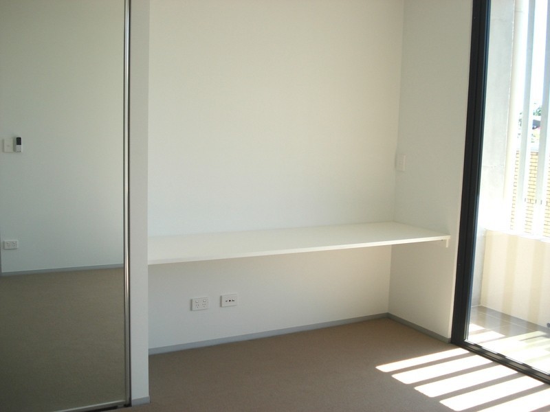 406/77 Jurgens Street, Woolloongabba QLD 4102