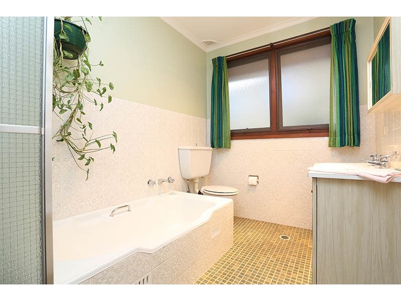 24 Bambil Rd, Berowra NSW 2081