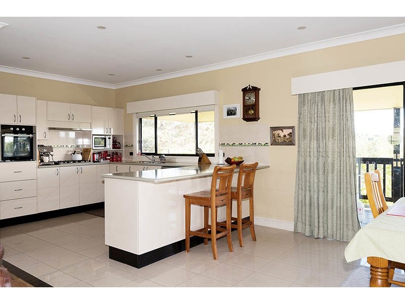 98 Mountain View Road, Moruya NSW 2537