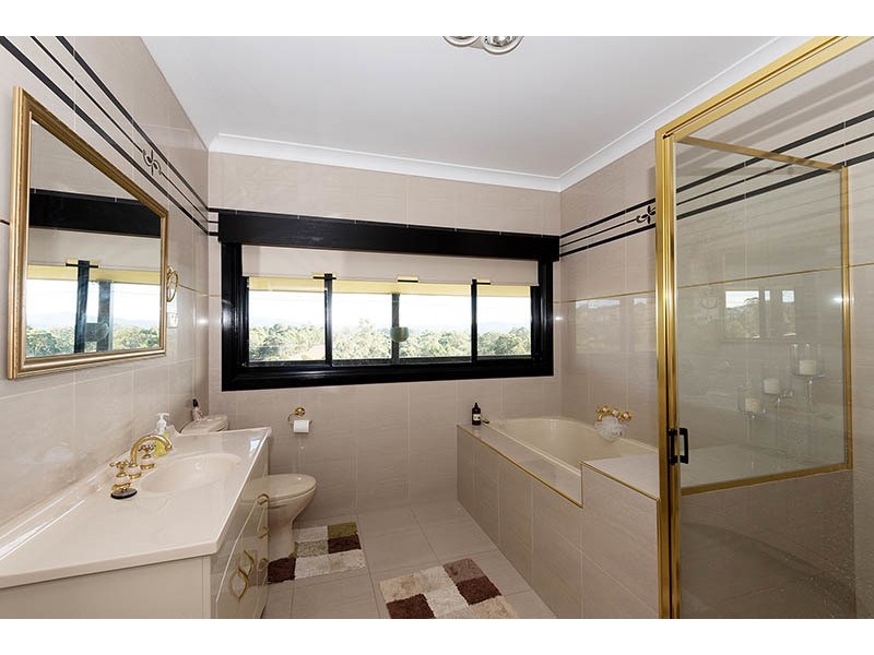 98 Mountain View Road, Moruya NSW 2537