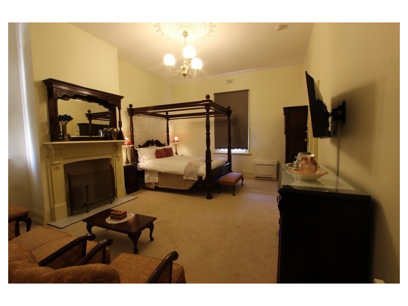 6 Park Street, Bairnsdale VIC 3875