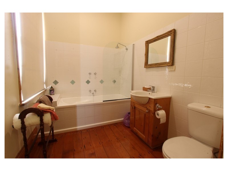 6 Park Street, Bairnsdale VIC 3875