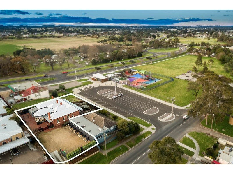 6 Park Street, Bairnsdale VIC 3875