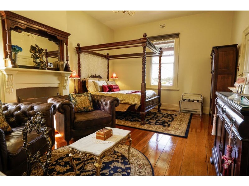 6 Park Street, Bairnsdale VIC 3875