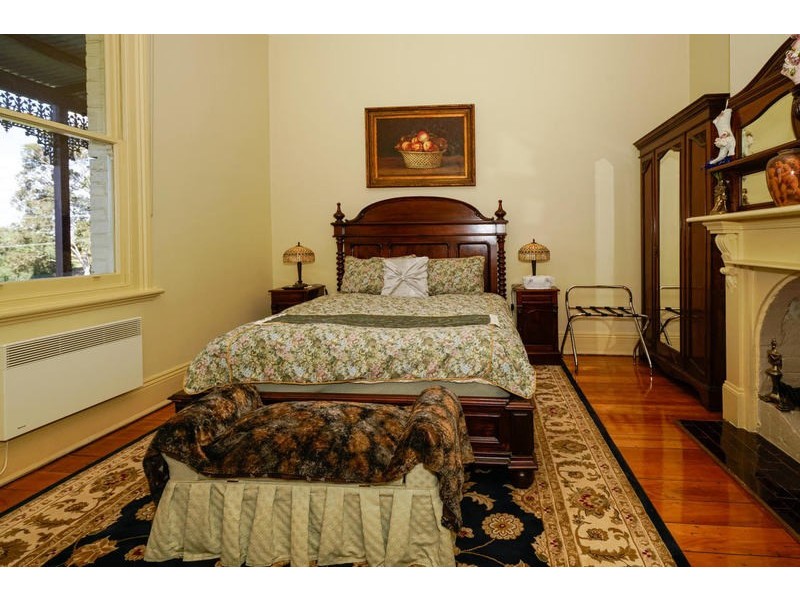 6 Park Street, Bairnsdale VIC 3875