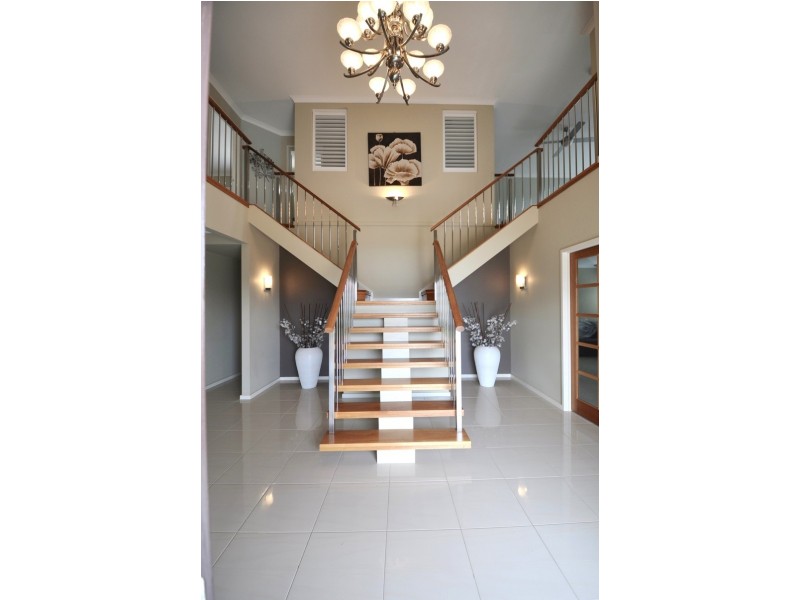 86 Corvus Drive, Cashmere QLD 4500