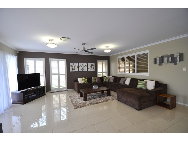 86 Corvus Drive, Cashmere QLD 4500